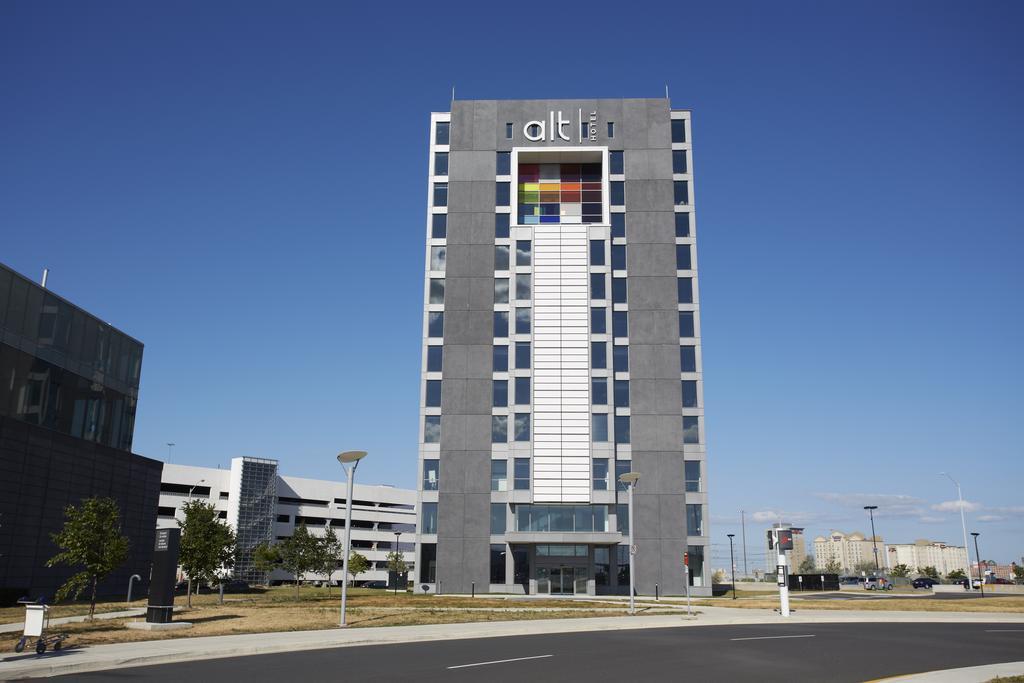 Alt Hotel Toronto Airport Mississauga Exterior photo